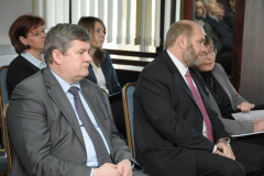 od-lewej-k-plocke-i-m-gill-dyrektor-wykonawczy-food-certification-int